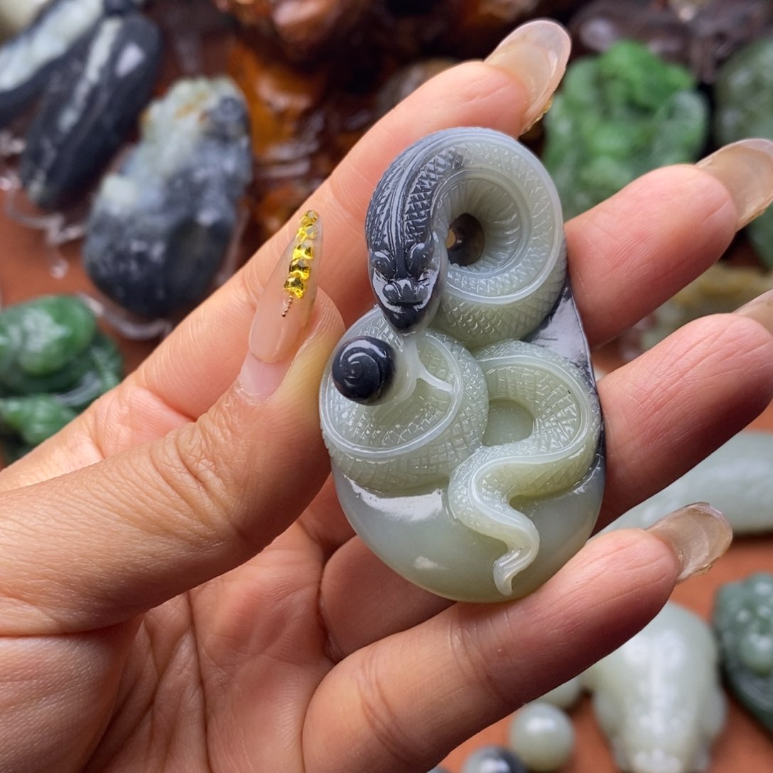 和田玉挂件未镶嵌