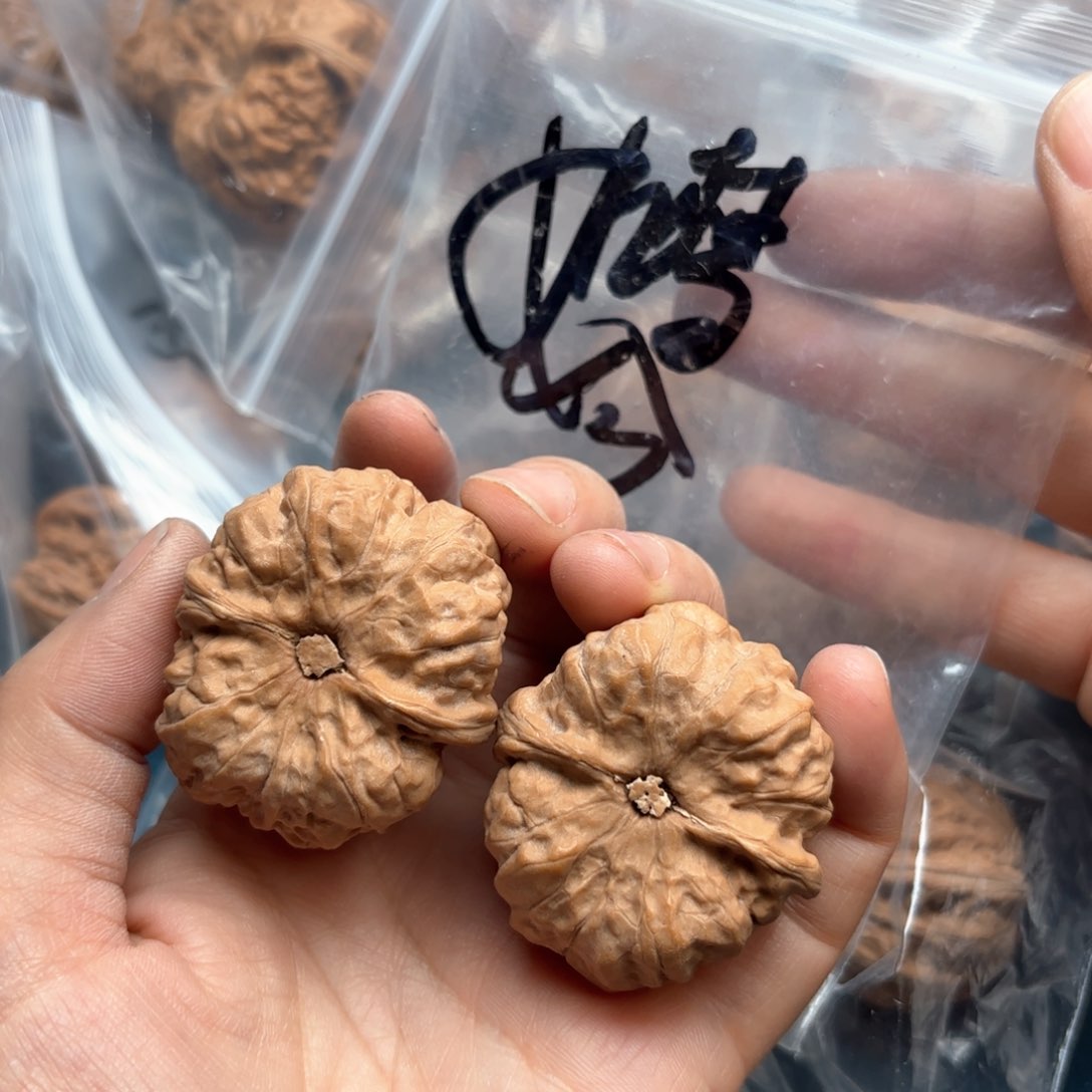 文玩核桃吊坠凡**爷蛤蟆