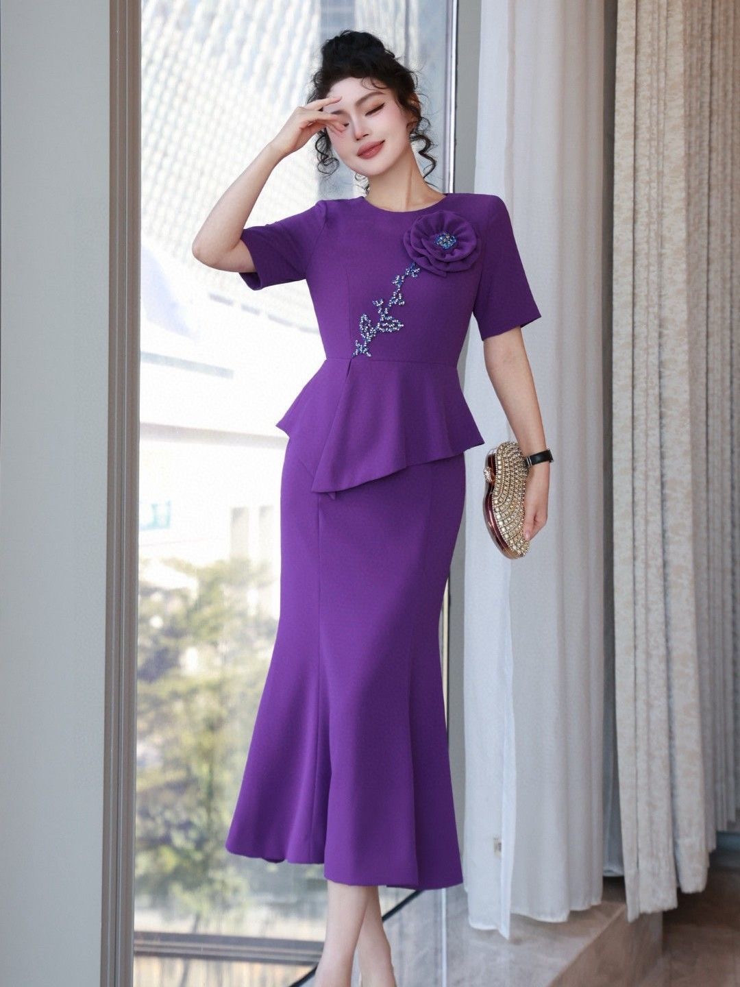 气质连衣裙中年女士优雅高贵显瘦减龄过膝长裙子