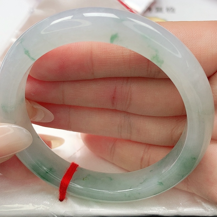 翡翠手镯未镶嵌缅甸天然A货翡翠