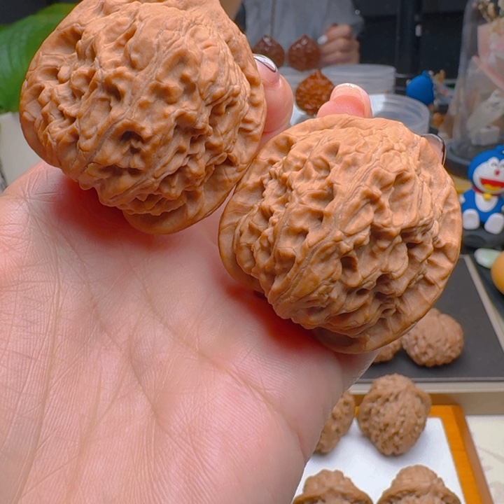 核桃把件53克41全品红狮子