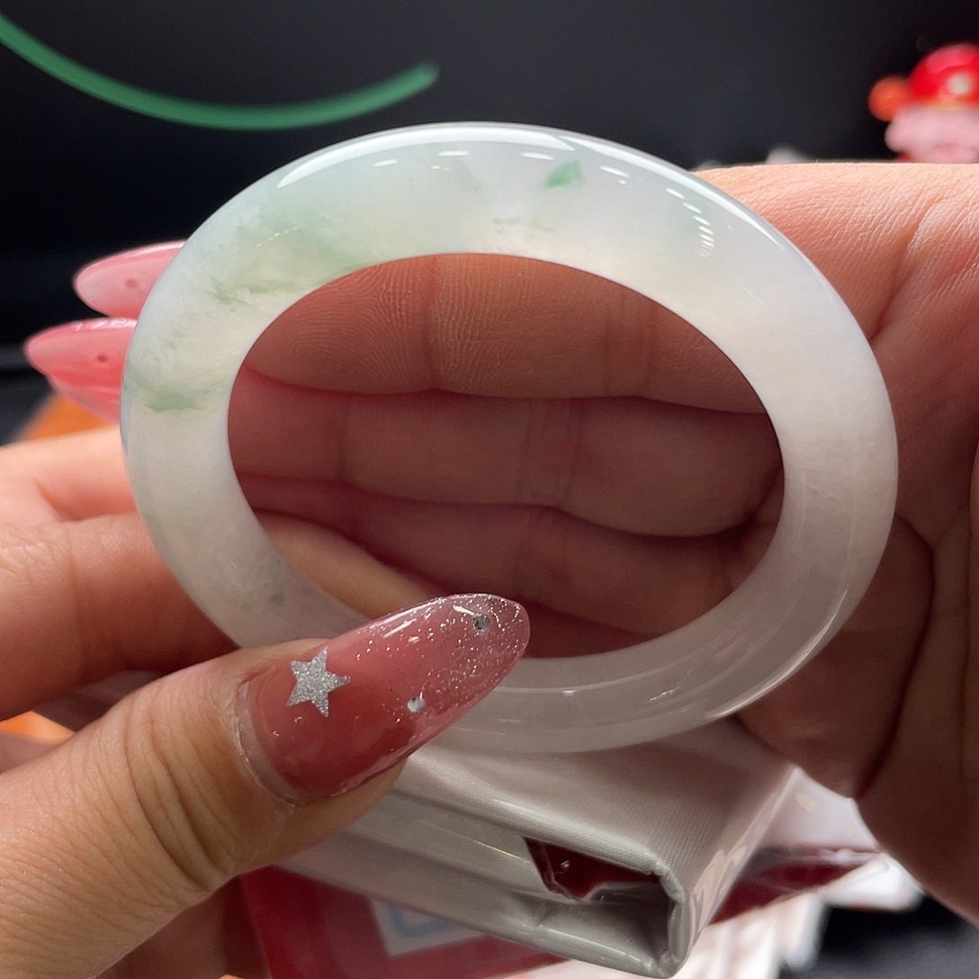 翡翠未镶嵌手镯51圆条