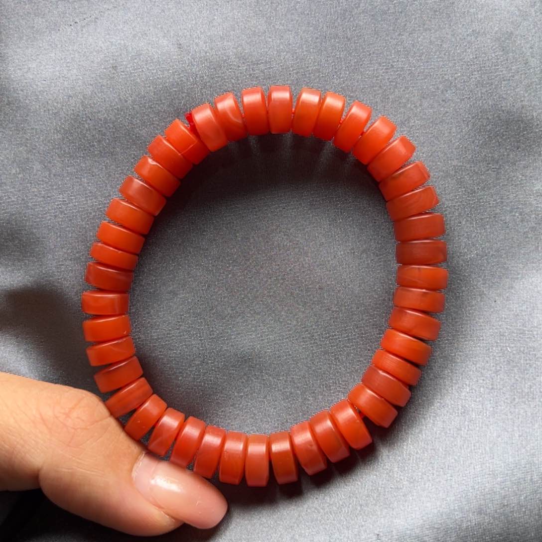 南红玛瑙手串未镶嵌