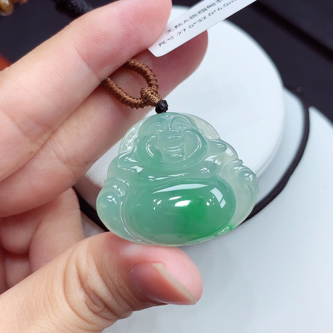 翡翠未镶嵌颈饰翡翠26，27/32/6