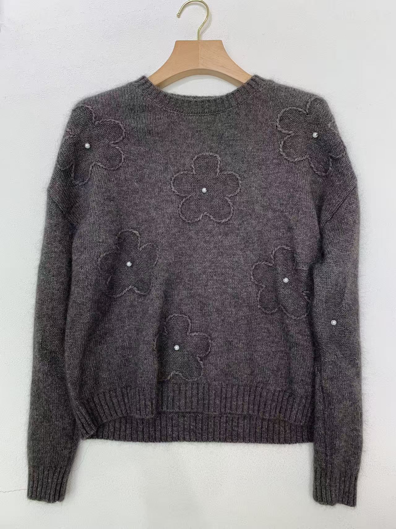 慕溢-867花朵图套头上衣