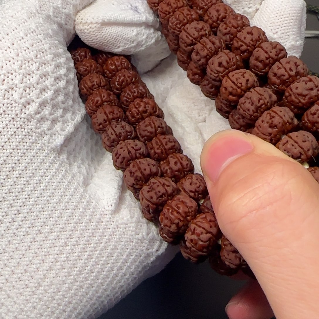 下***页金刚菩提吊坠顶级勿里达老树王108