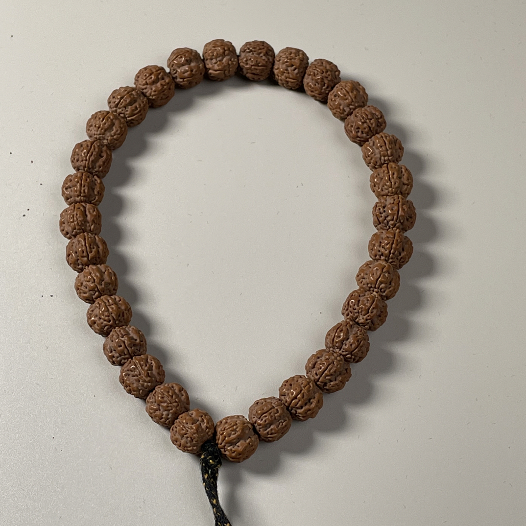 老树原桩小金刚梅花桩手持手串