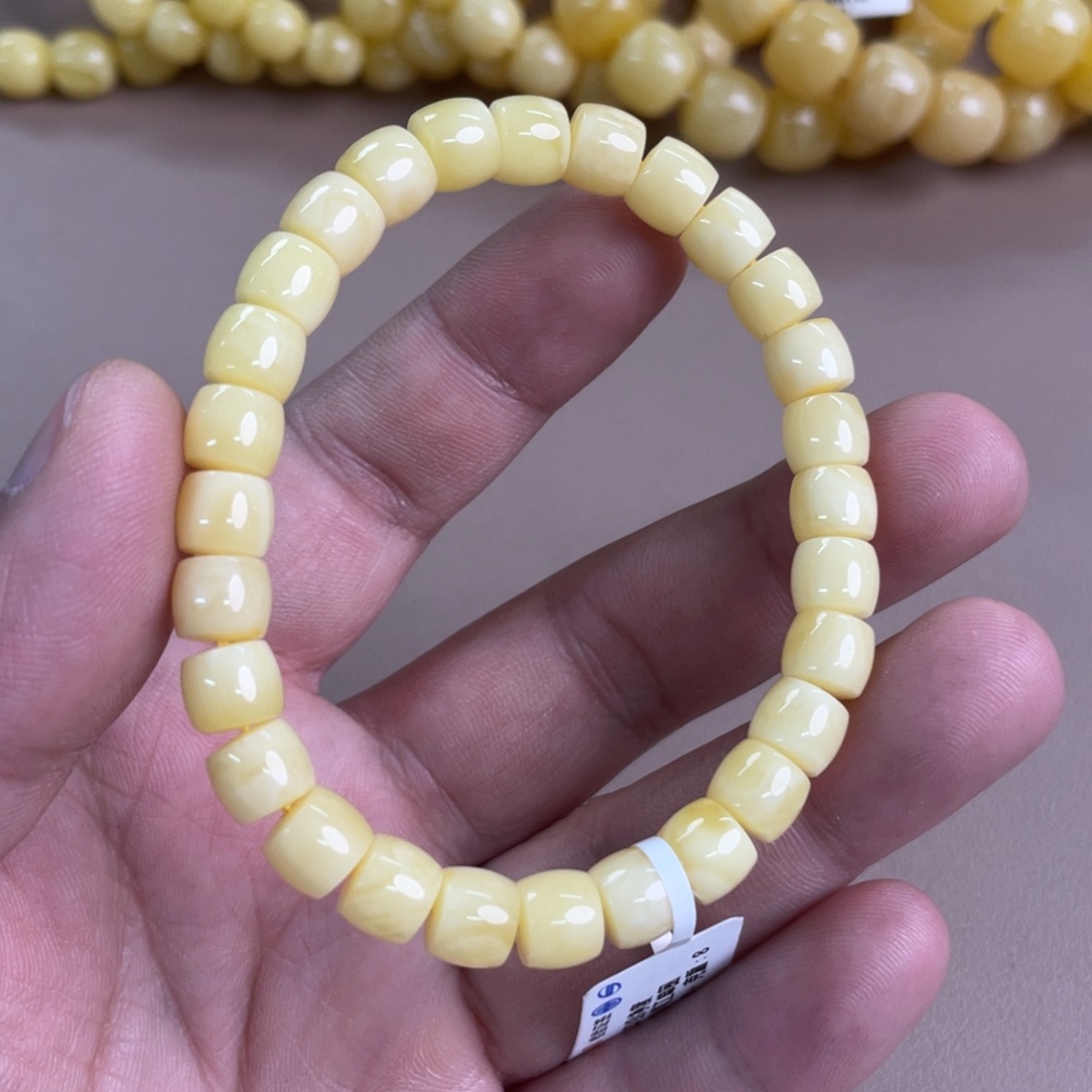 琥珀裸石未镶嵌2090000000