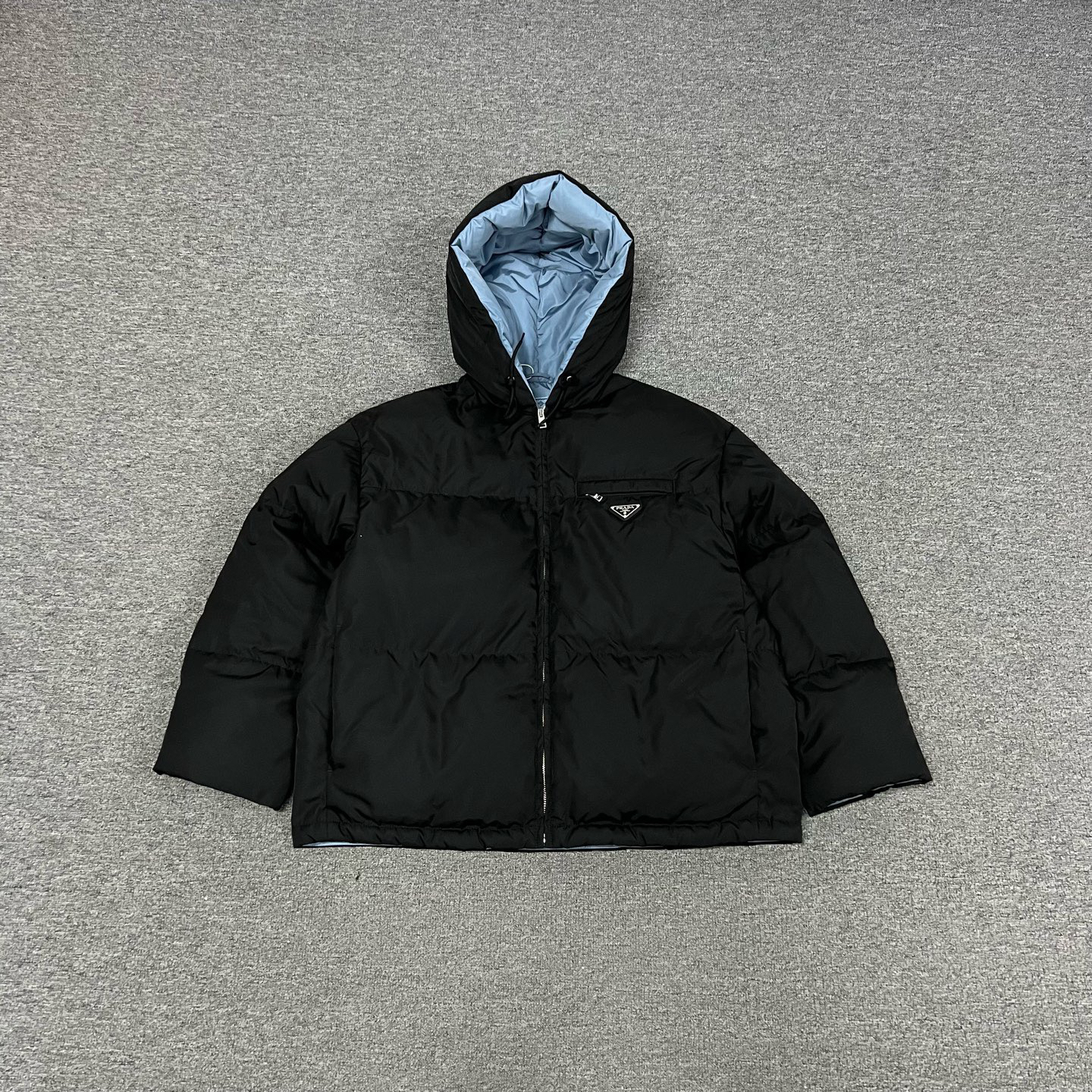 99新 Prada/普拉达 三角标 再生尼龙 廓形面包羽绒服 40码 99新