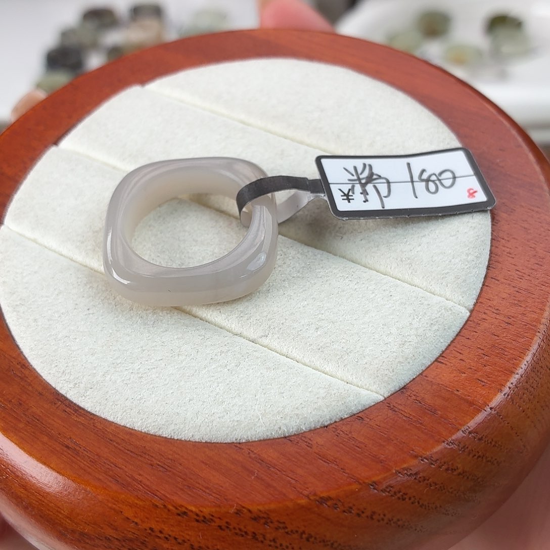 和田玉（糖玉）未镶嵌戒指Q66藕粉方圆内径18.1