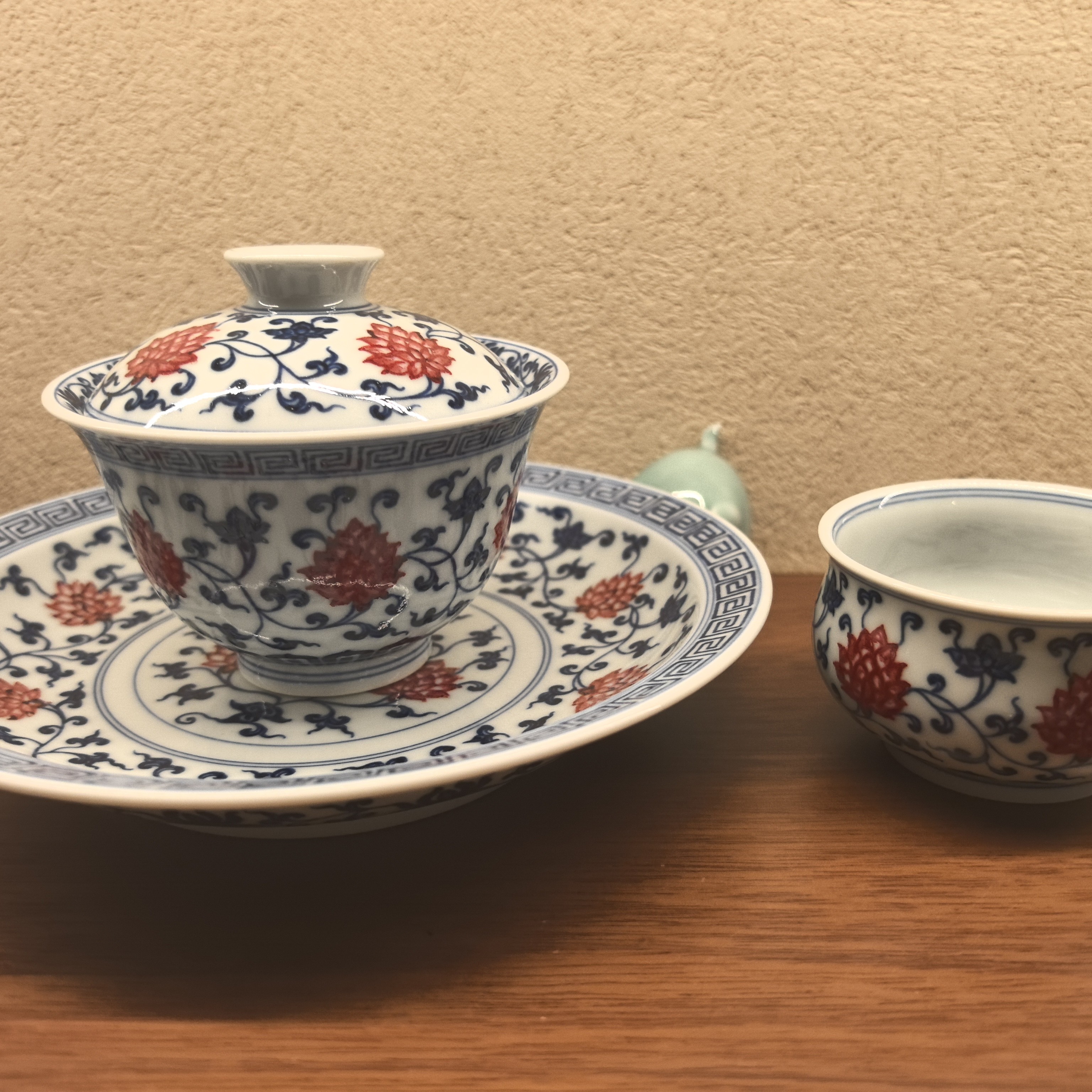 青花釉里红缠枝莲套组手工手绘景德镇瓷器