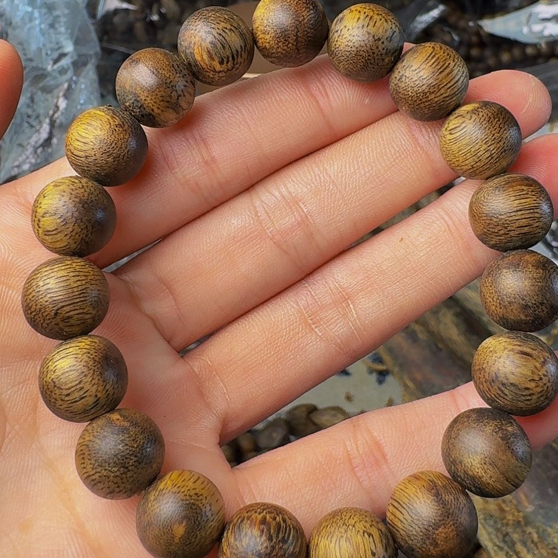 沉香手串1:1白棋10克圆珠