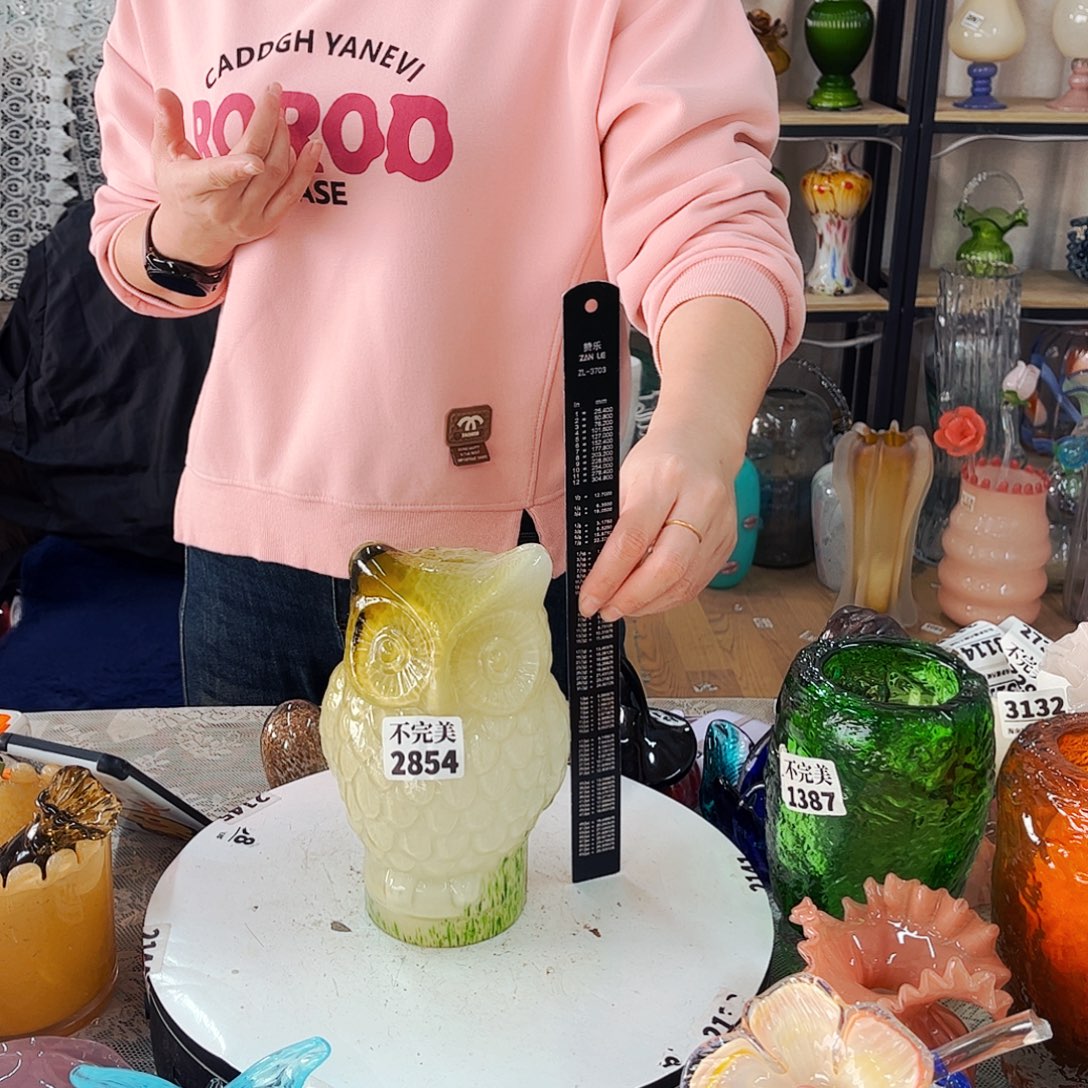 2854 家悦琉璃工艺品不完美