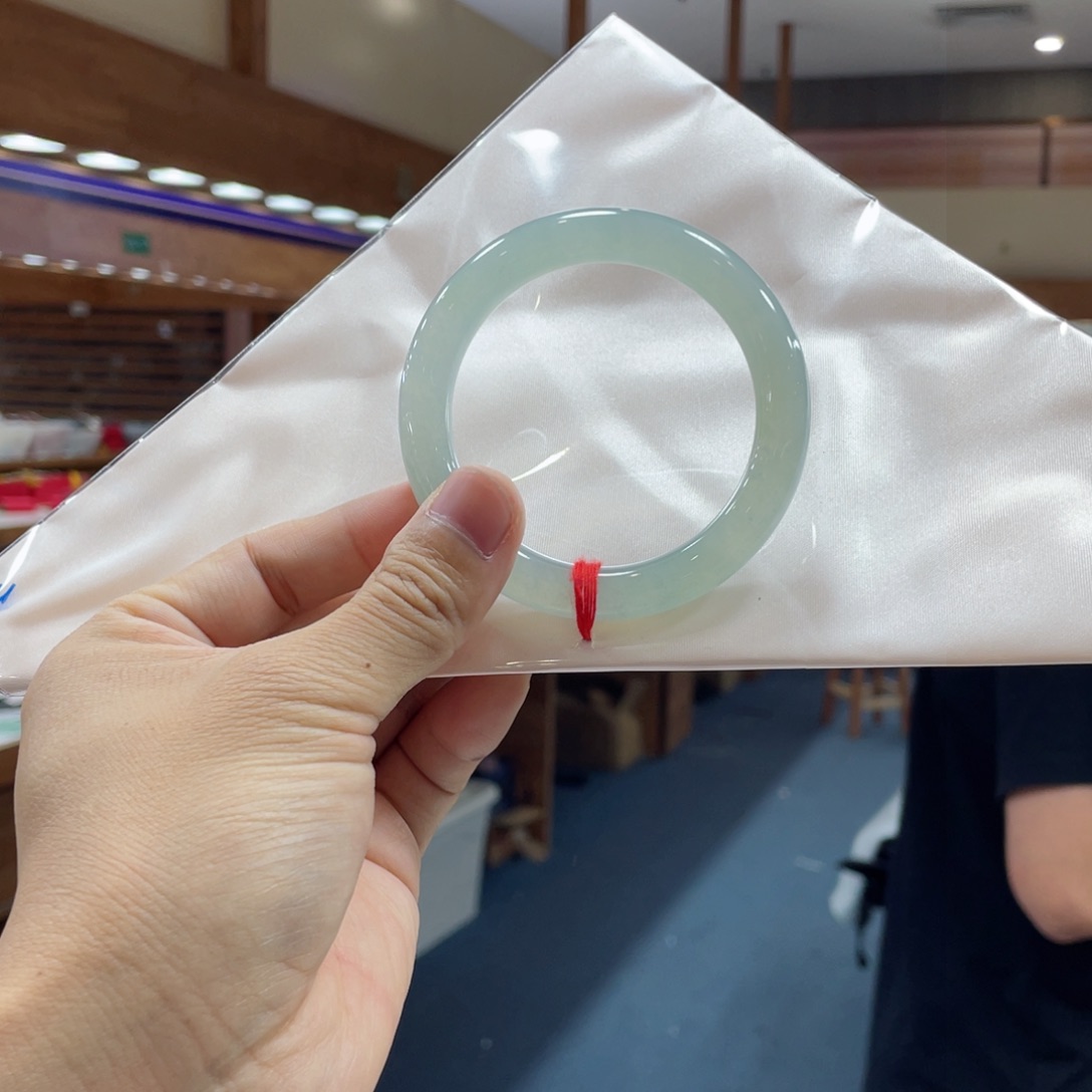 未镶嵌手镯翡翠大**子翡翠