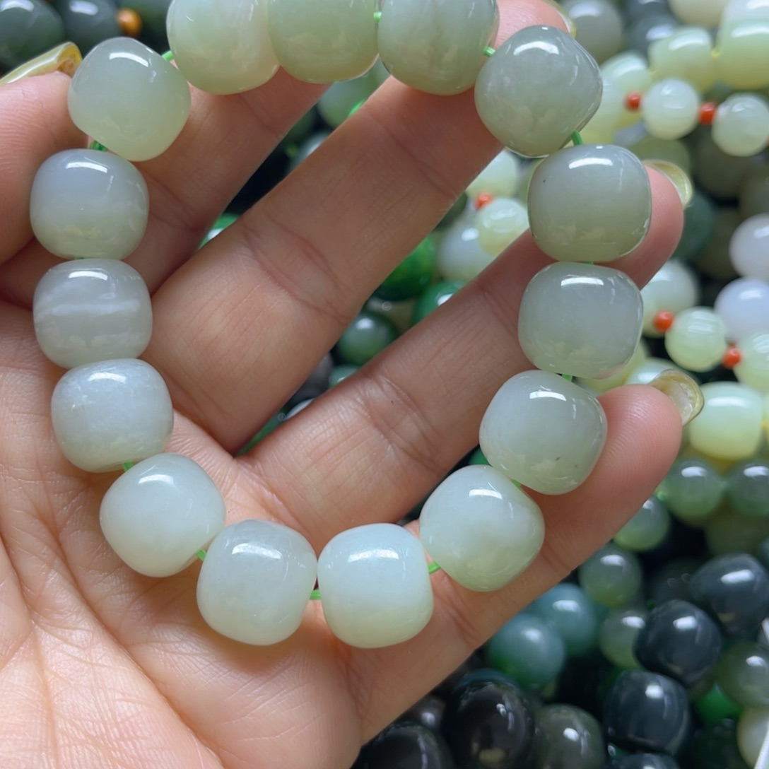 和田玉手链未镶嵌