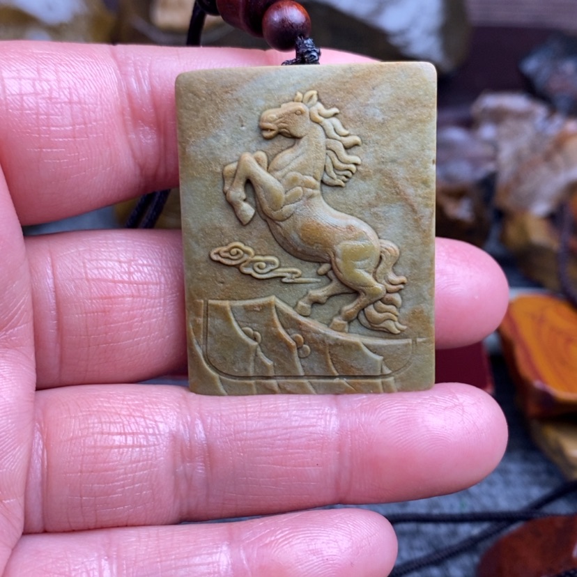 【闪购商品】原石雕刻手把件