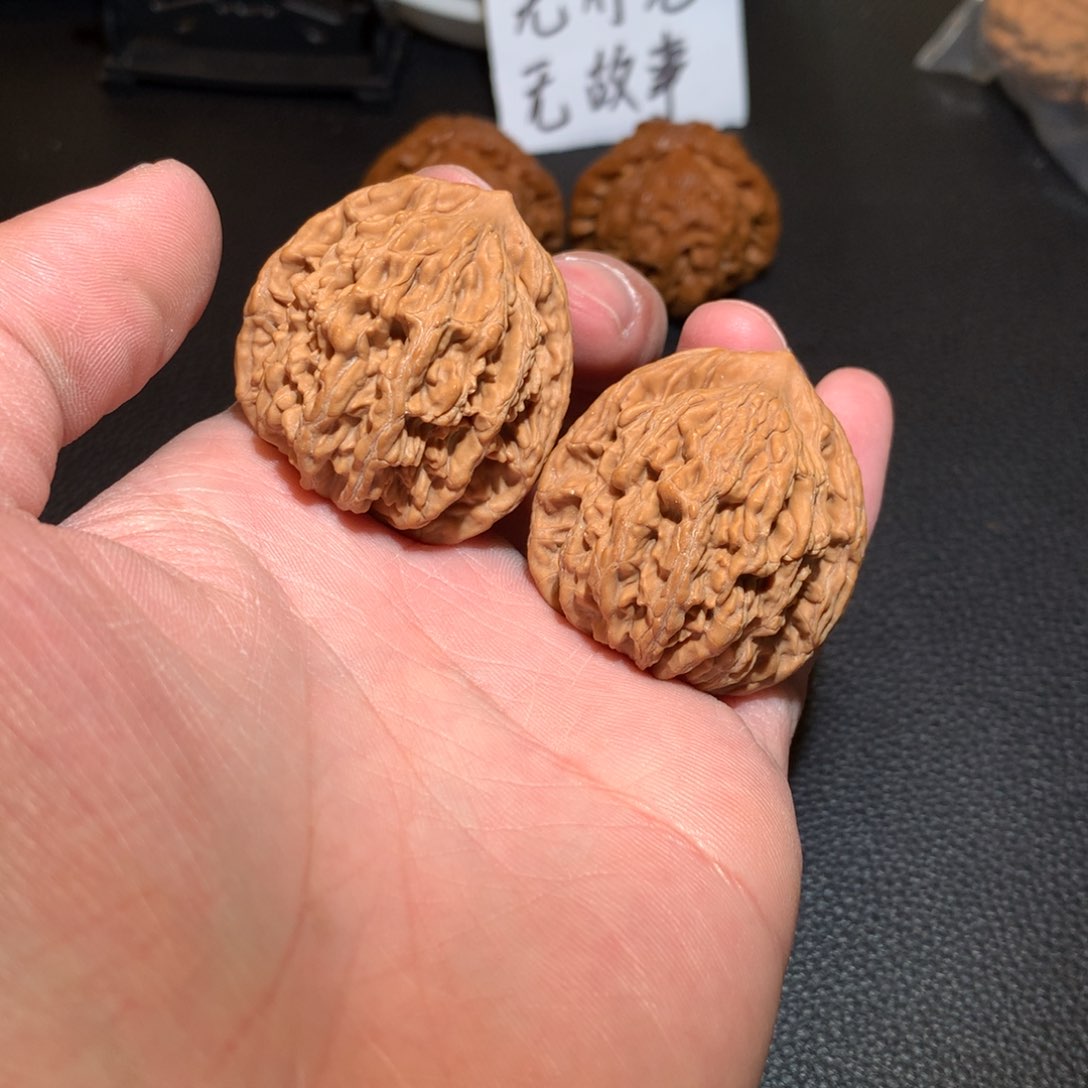 文玩核桃把件虎头38