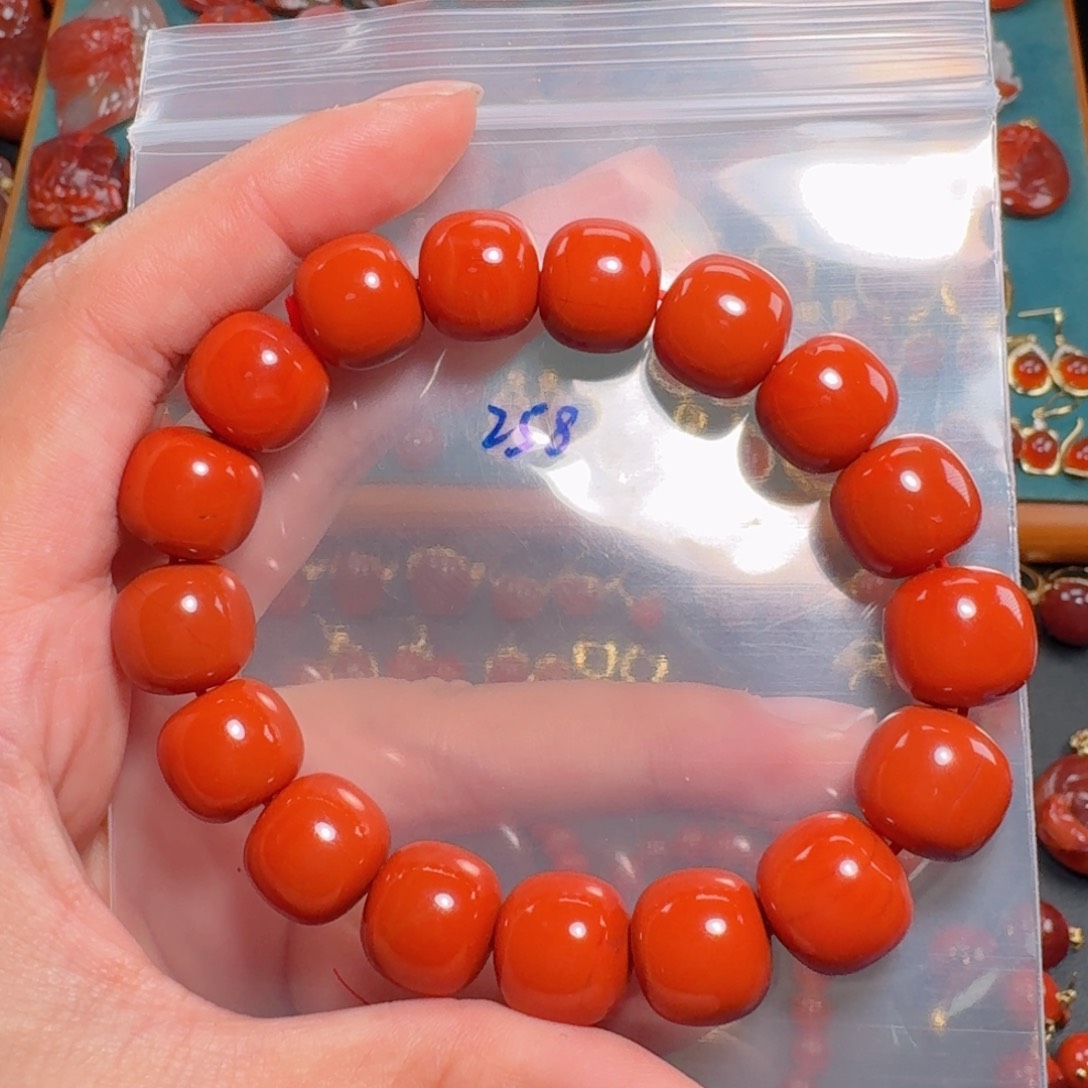 南红玛瑙南红13+未镶嵌