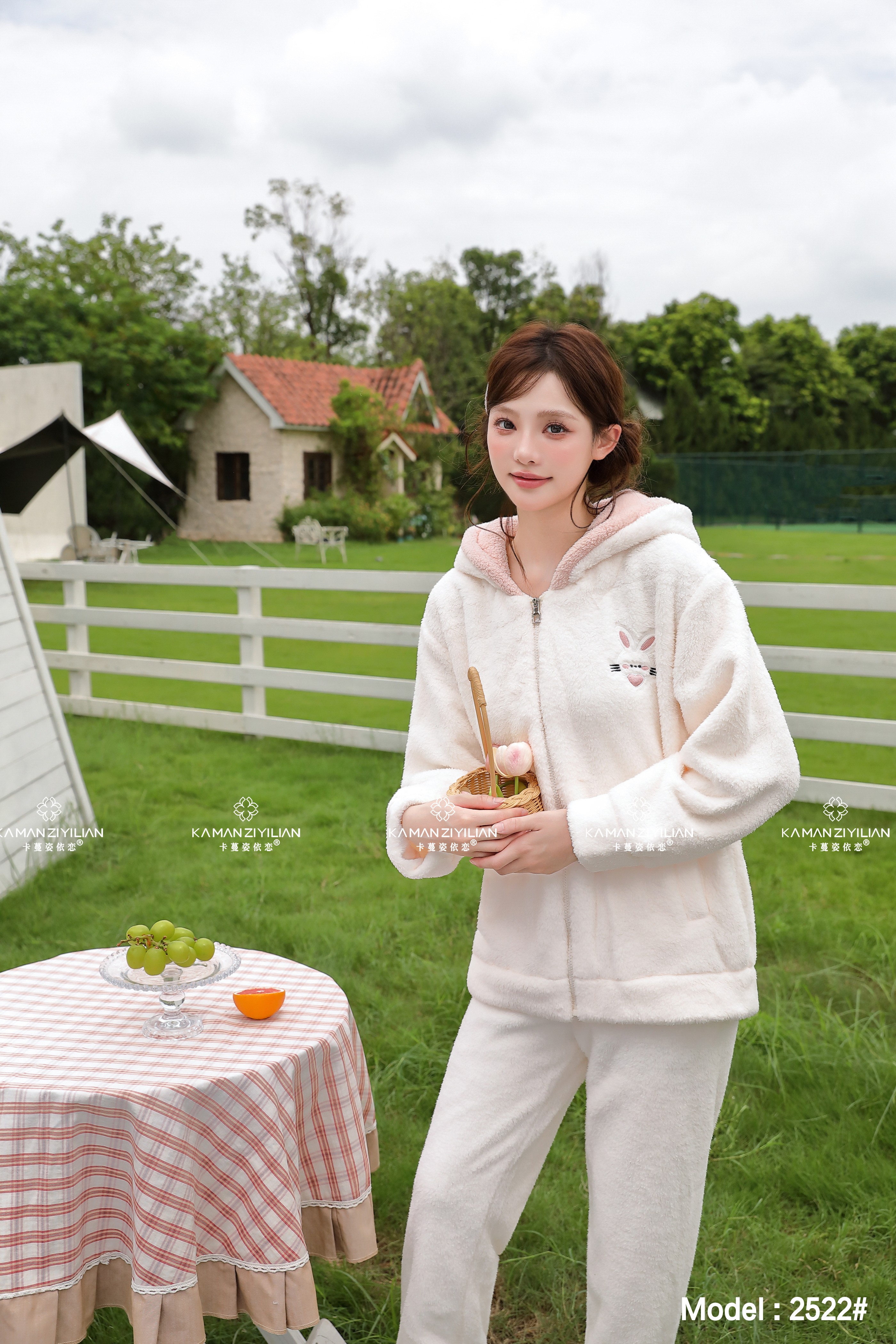 秋冬季新款双面绒加绒毛绒睡衣女甜美女士保暖翻领带帽家居服拉链