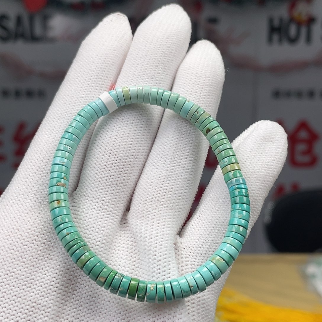 绿松石未镶嵌挂件