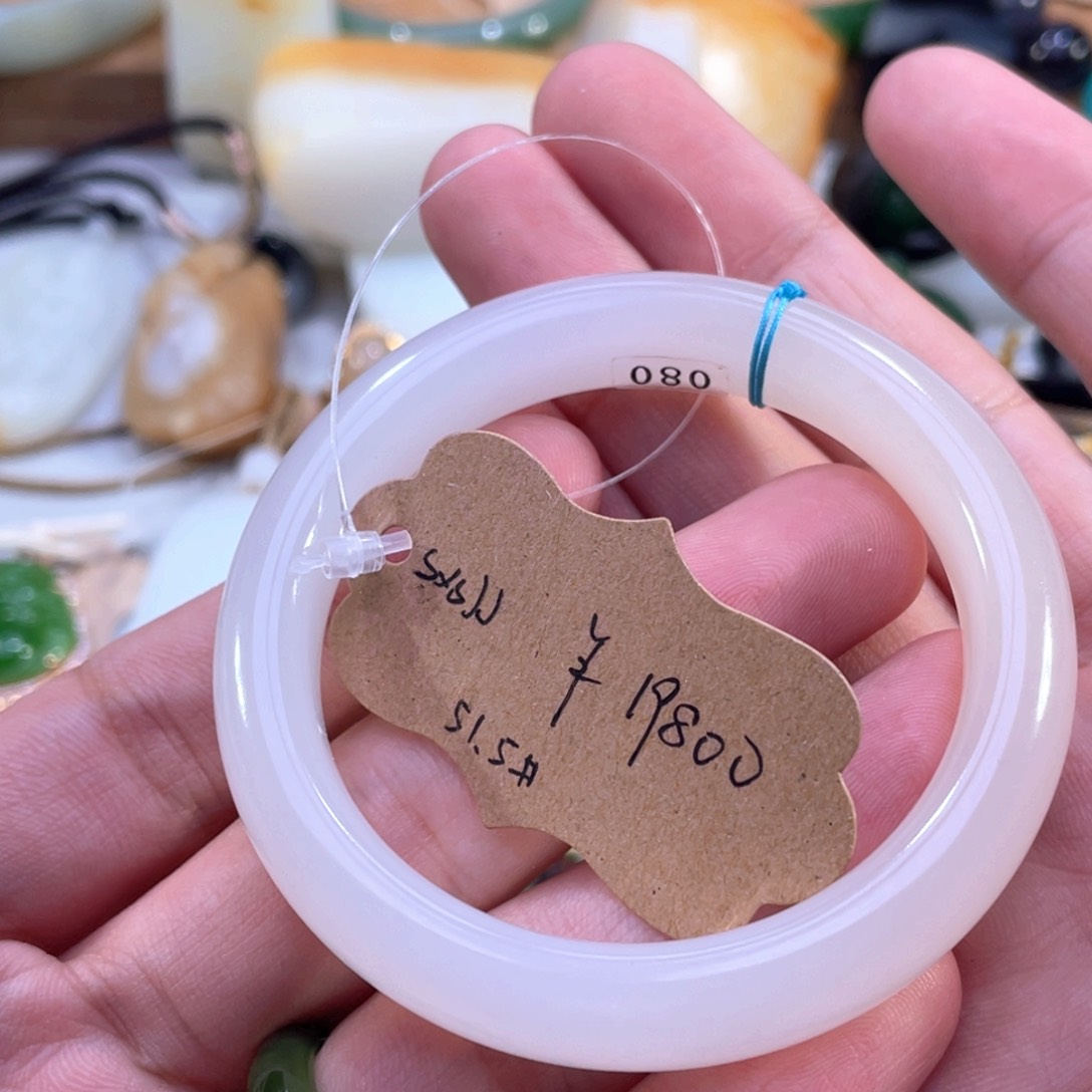 颈饰未镶嵌和田玉塔*开