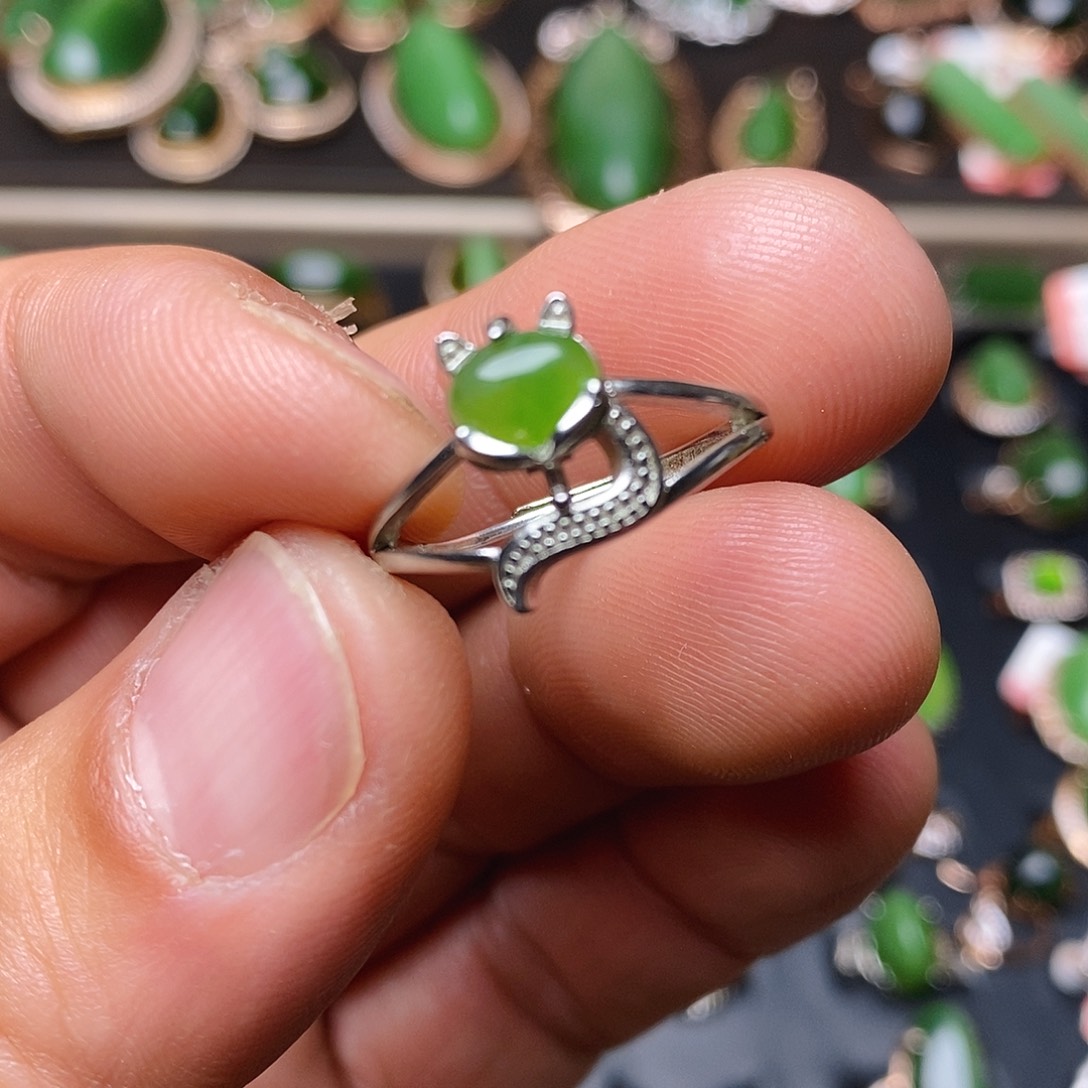 和田玉（碧玉）戒指未镶嵌