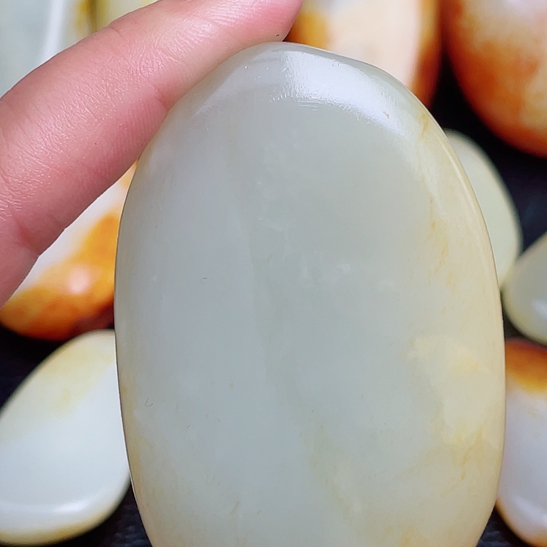 和田玉未镶嵌珠宝奇石