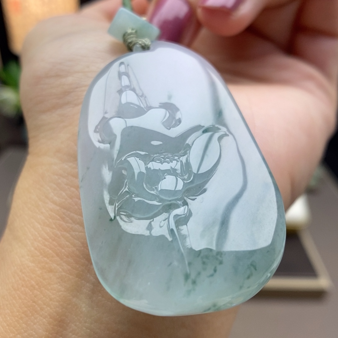 翡翠未镶嵌颈饰吊坠1