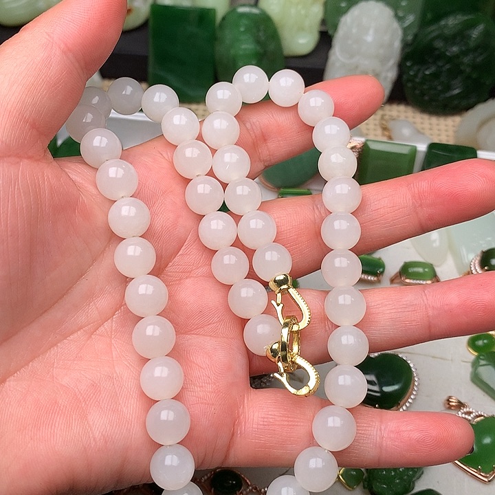 和田玉颈饰未镶嵌七*