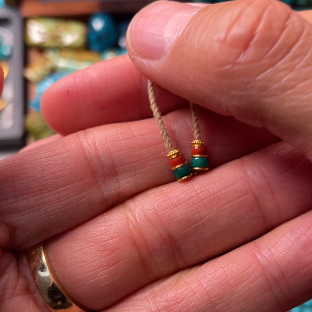 绿松石未镶嵌颈饰