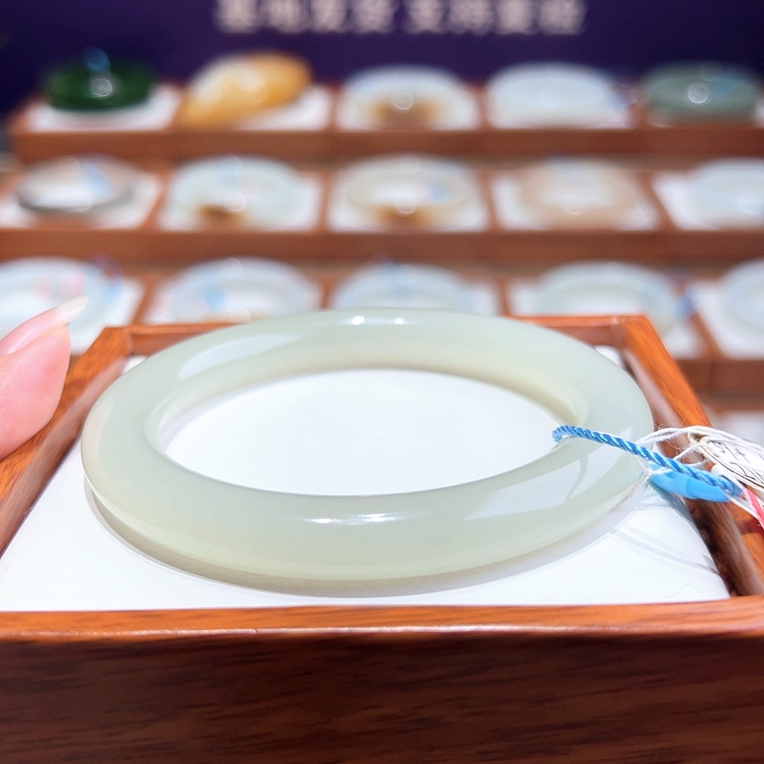 和田玉手镯59/60未镶嵌