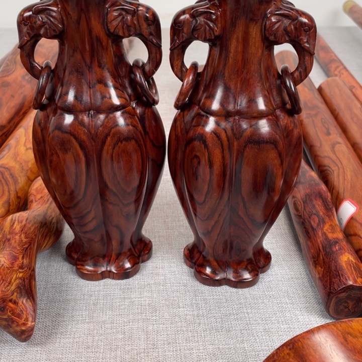 英***g海南黄花梨花瓶一对