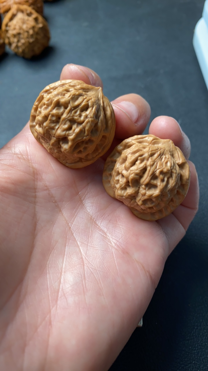 31金麒麟，文玩核桃