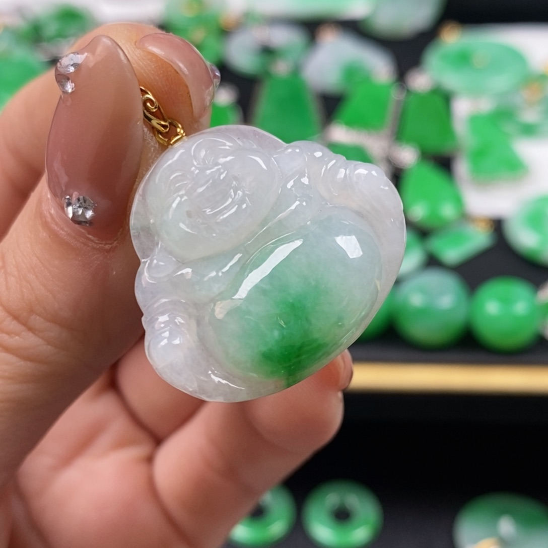 翡翠颈饰18K金镶嵌翡翠