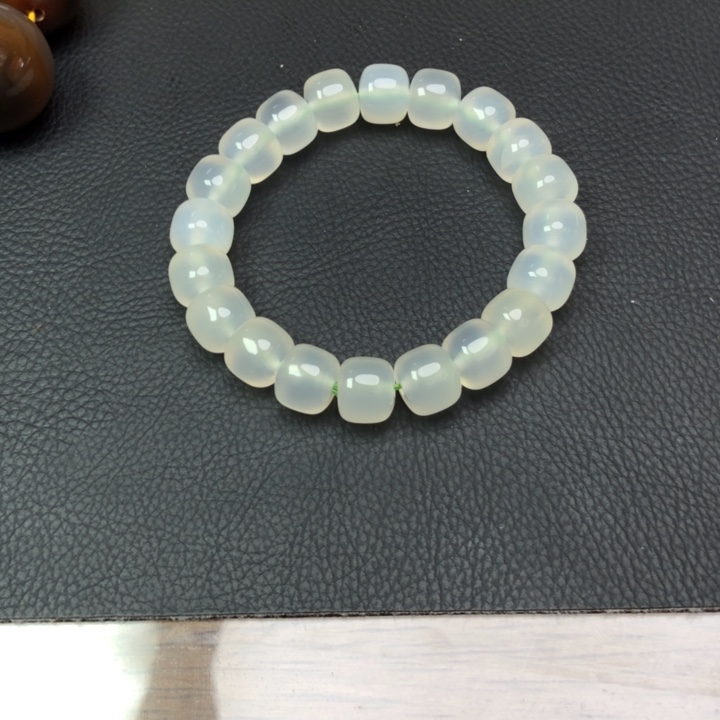 玛瑙/玉髓手串未镶嵌云**悟