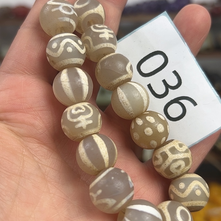 玛瑙/玉髓颈饰合金