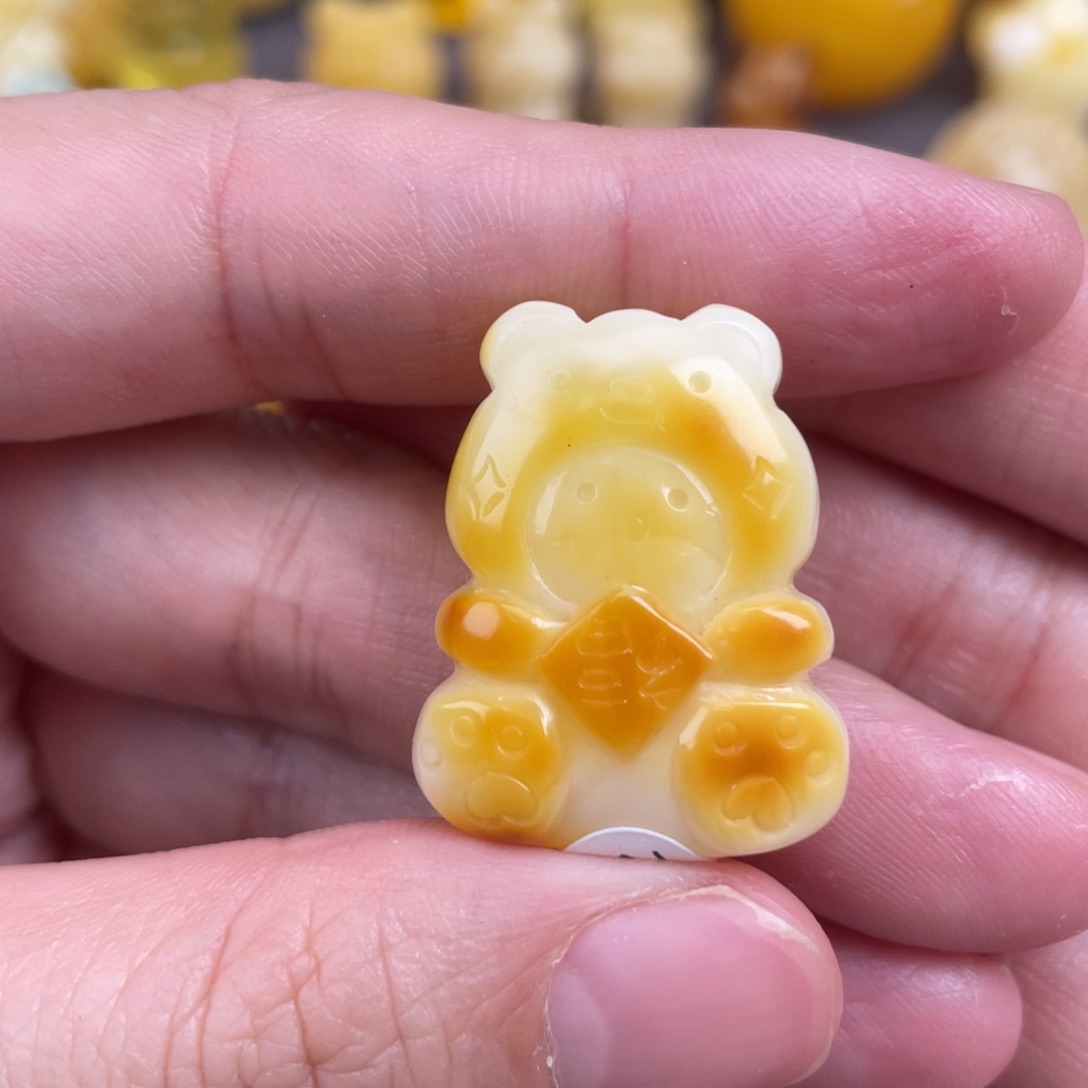 琥珀裸石未镶嵌蜜蜡