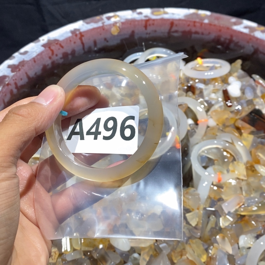 橙***宝玛瑙/玉髓未镶嵌手镯