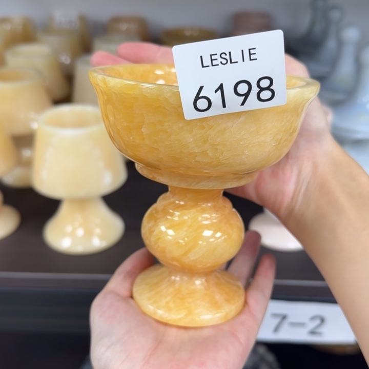 X198.             漏