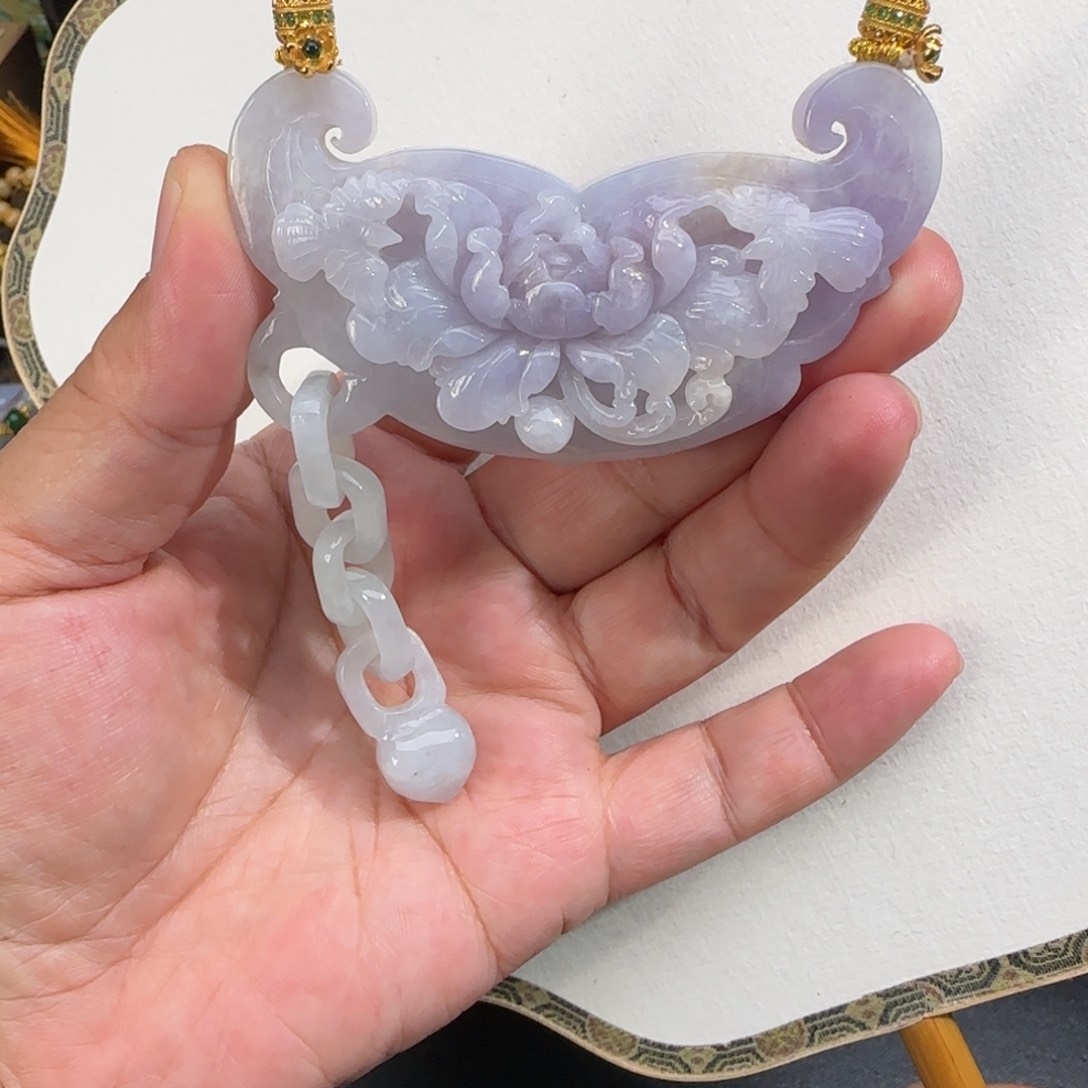 翡翠颈饰未镶嵌仿古