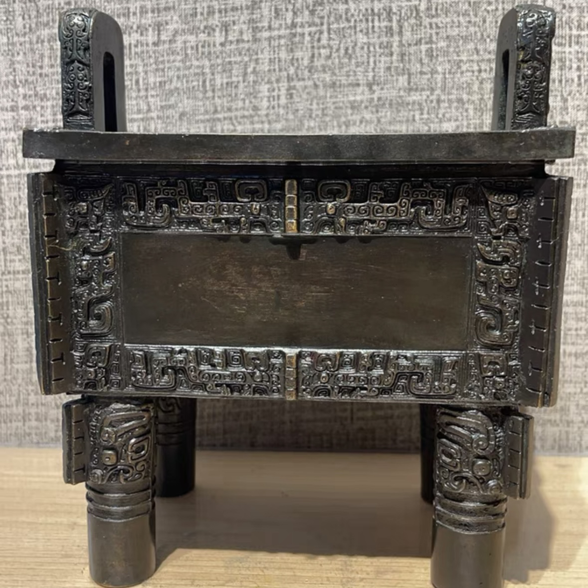 复古司母戊鼎高度20厘米青铜器工艺品