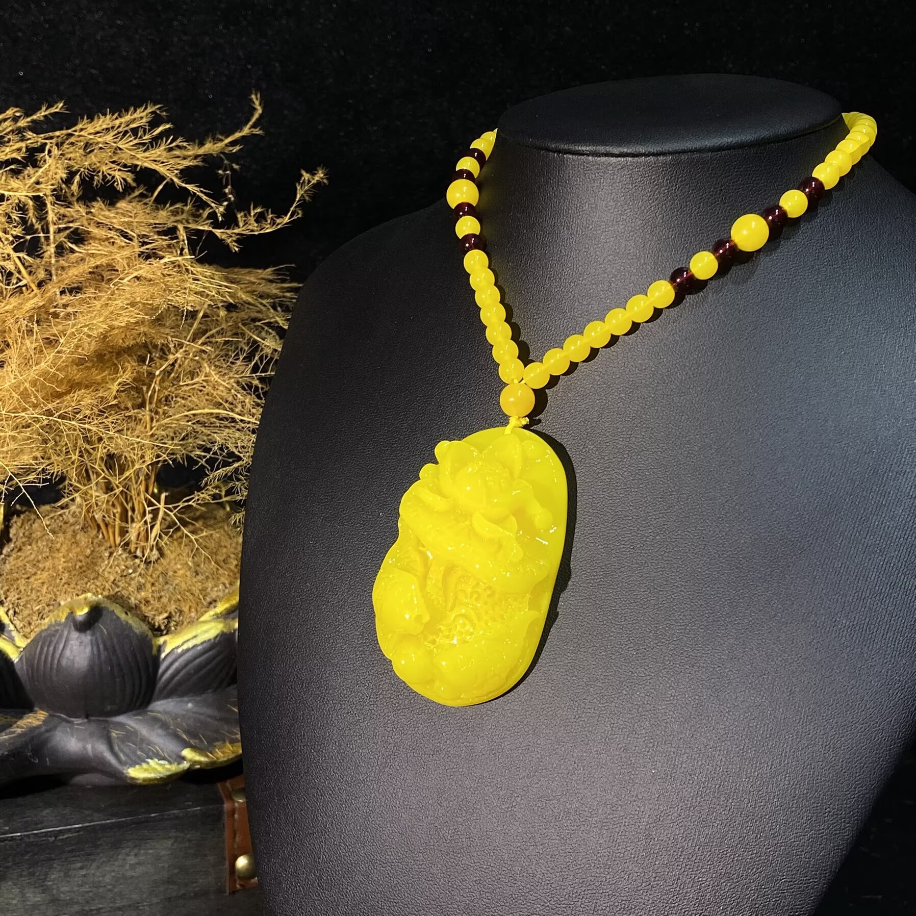 非金属珐琅吊坠 J5733  精品雕刻精美黄色椭圆花吊坠