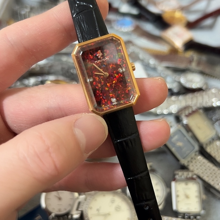 乾***妈钢牛皮（革）钢石英机芯