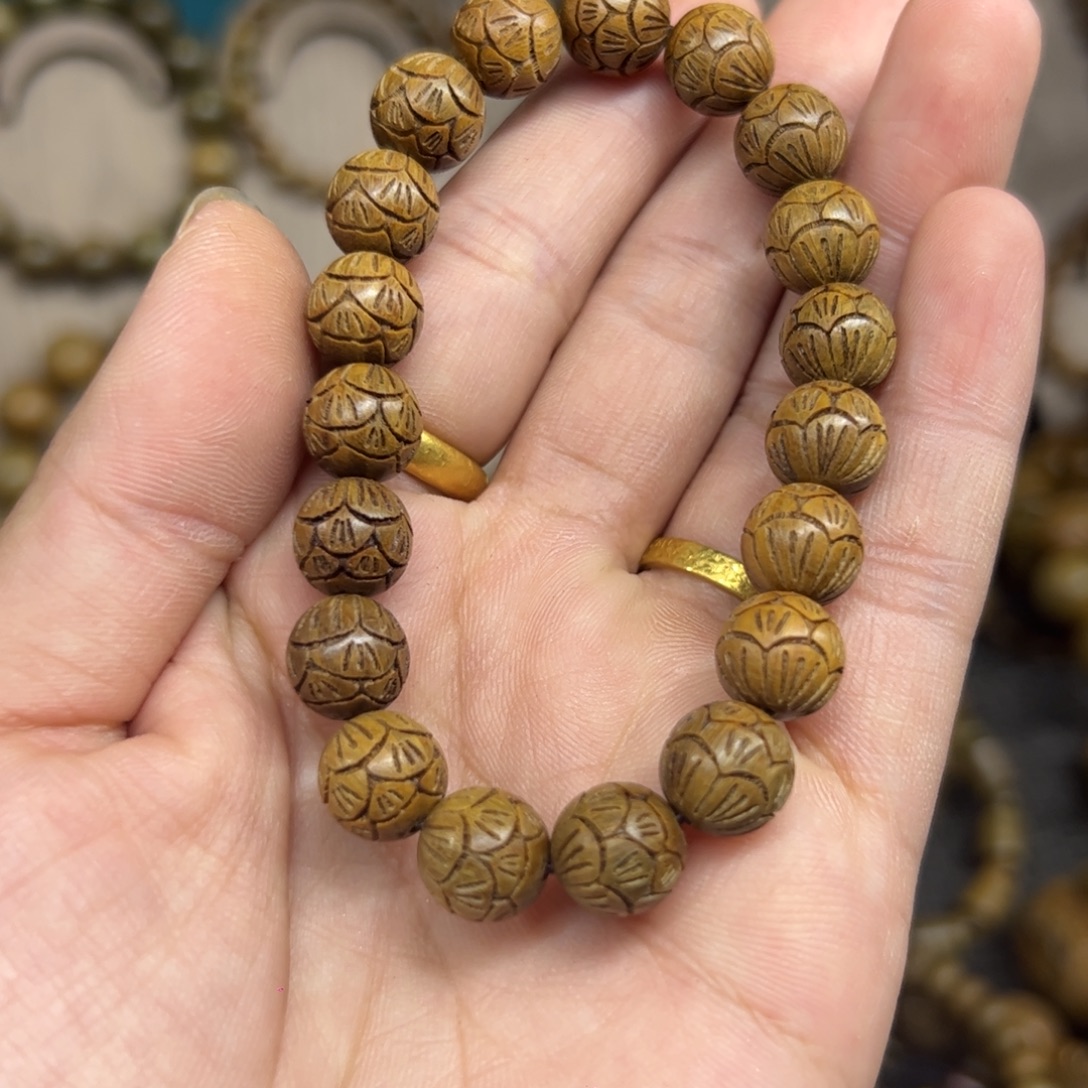 维腊木（绿檀）无事牌