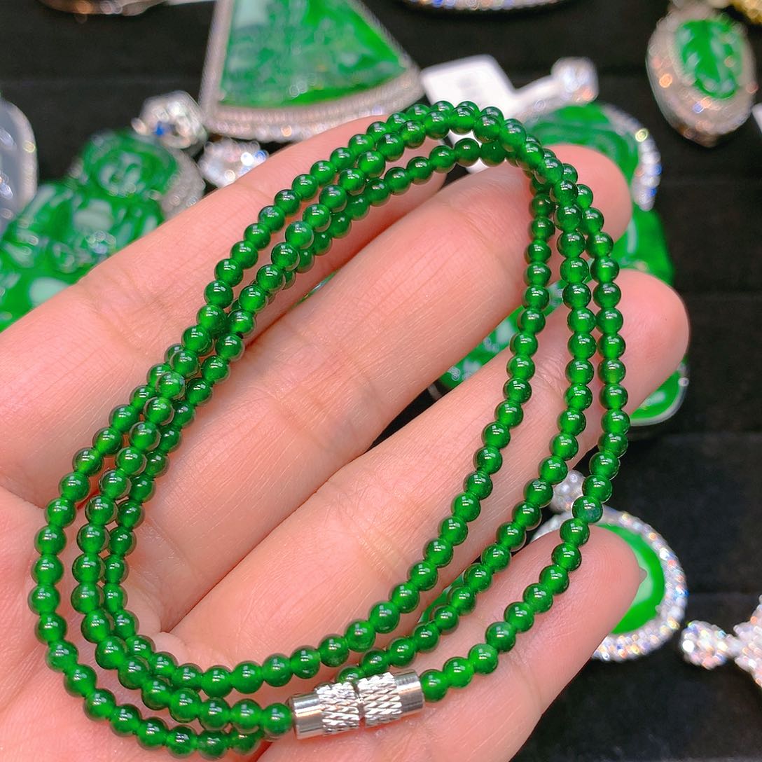 翡翠未镶嵌颈饰翡翠