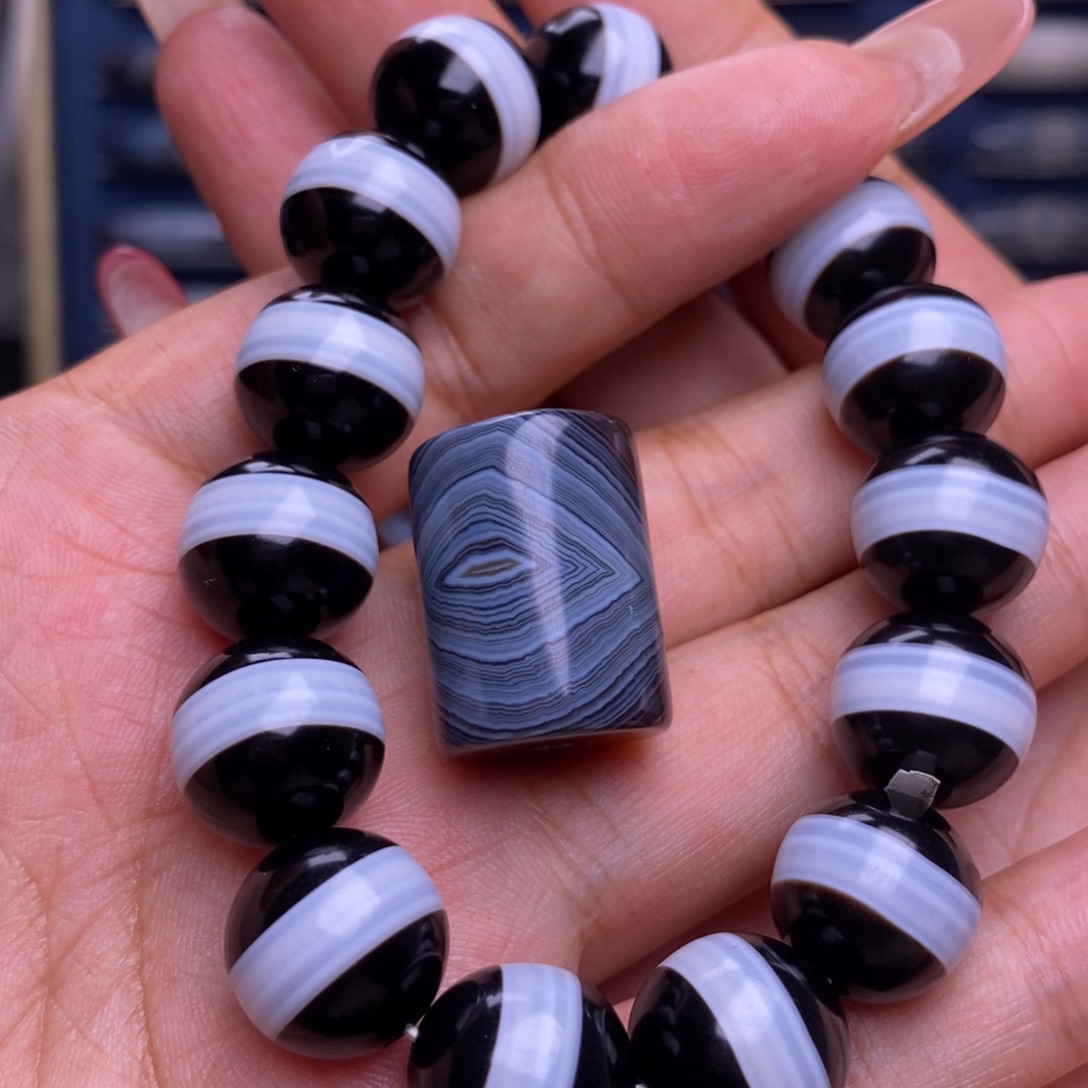 A***i玛瑙/玉髓未镶嵌珠宝半成品