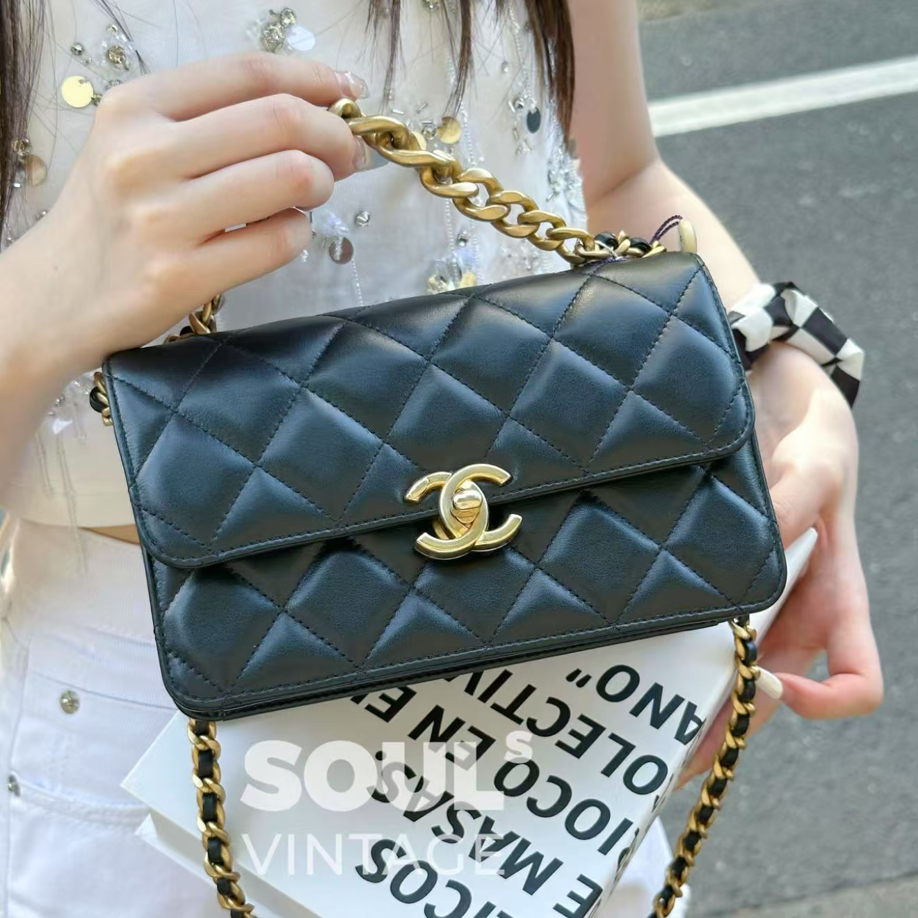 95新 Chanel/香奈儿 黑金羊皮粗链条2way风琴口盖包/648747517