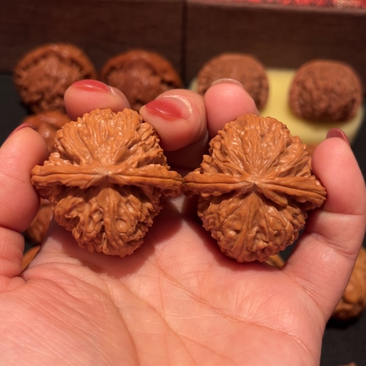 小***活吊坠文玩核桃白狮子