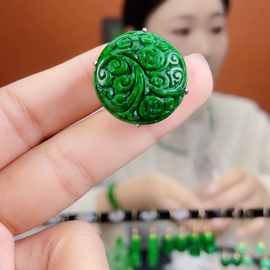 翡翠银S925镶嵌耳饰