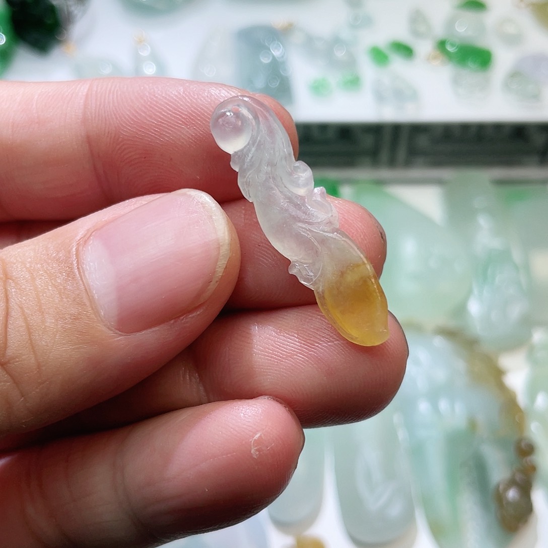 定制翡翠未镶嵌天然翡翠A货